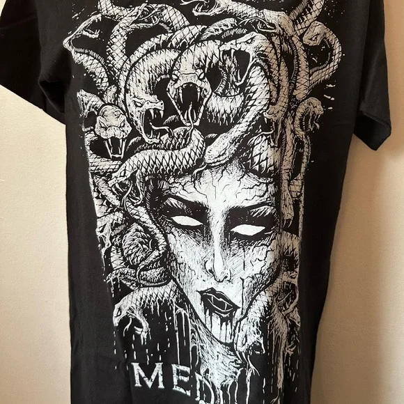 Medusa Graphic Black T-Shirt - Picture 2 of 7